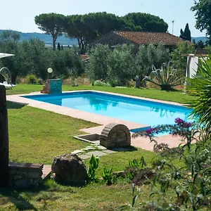 https://agriturismo-nero-del-debbione.it-tuscanyhotel.com
