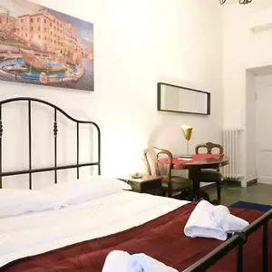 Apartamento Isabella Stylish With Garden Italia